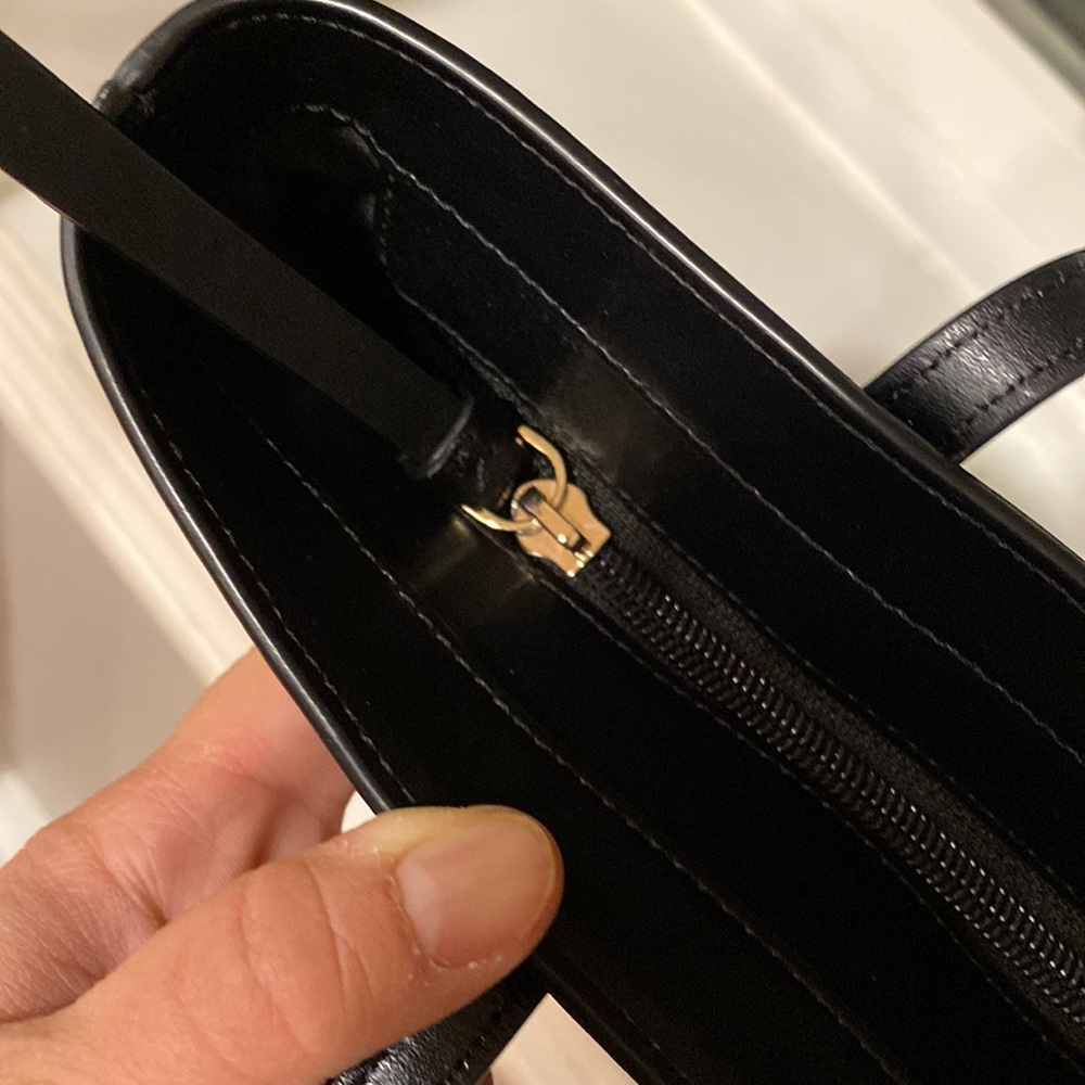 Kate Spade Tote Bag - Picture 15 of 16